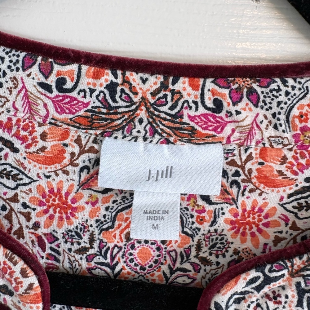 🌸 J. Jill Multicolor Floral Blouse w Velvet Trim | Flowy & Effortless Sz M - Picture 2 of 9